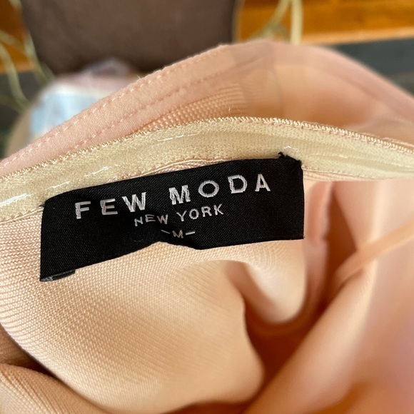 NEW Few Moda London‎ Bandage Dress Pale Pink Medium - Picture 10 of 12